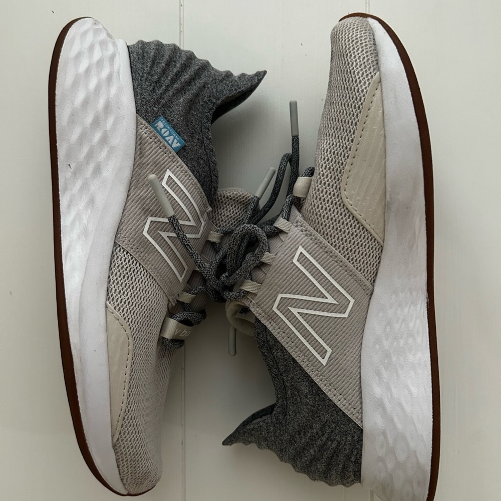 New Balance Fresh Foam Size 7 neutral/gray